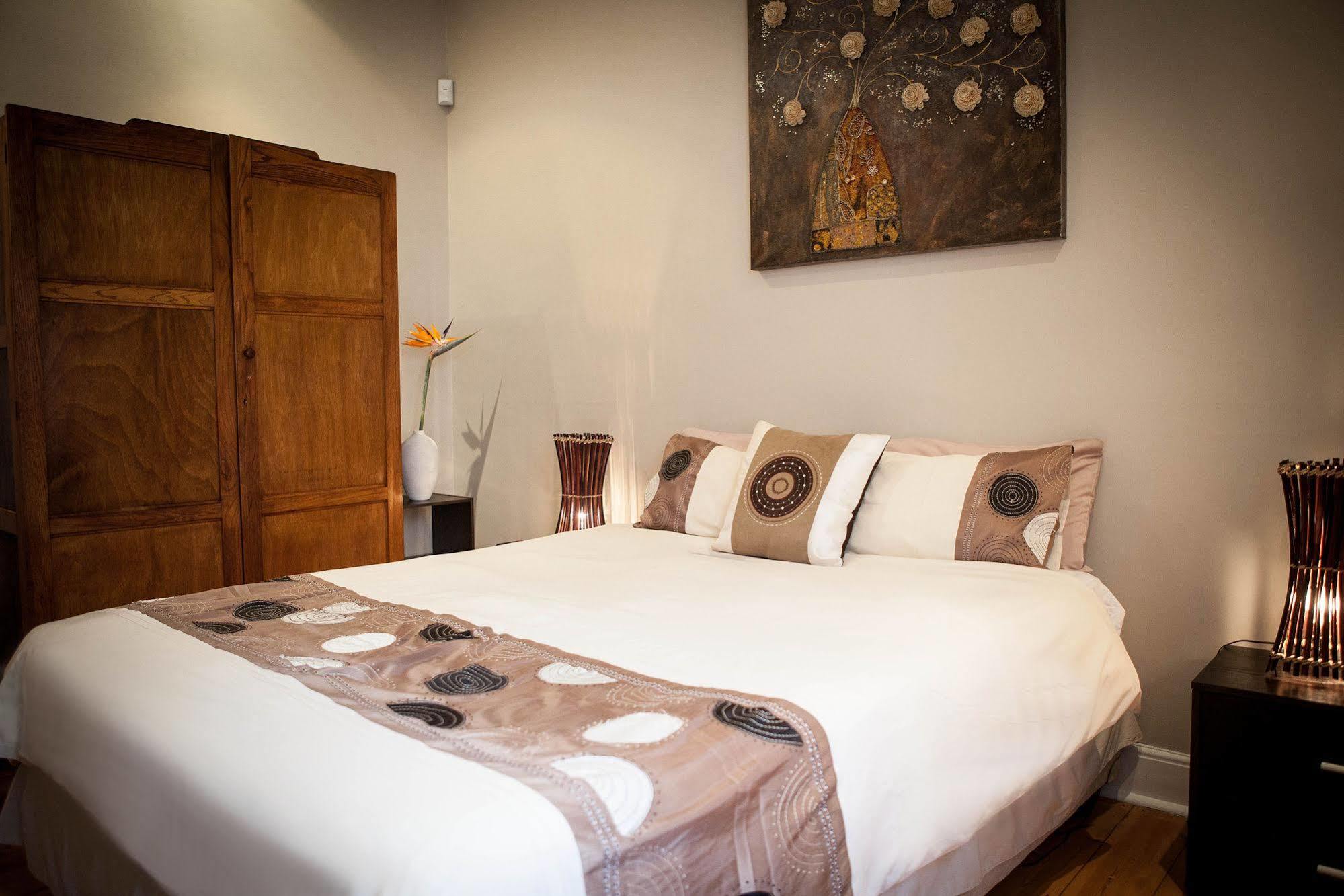 The Lions Guest House Cape Town Ngoại thất bức ảnh