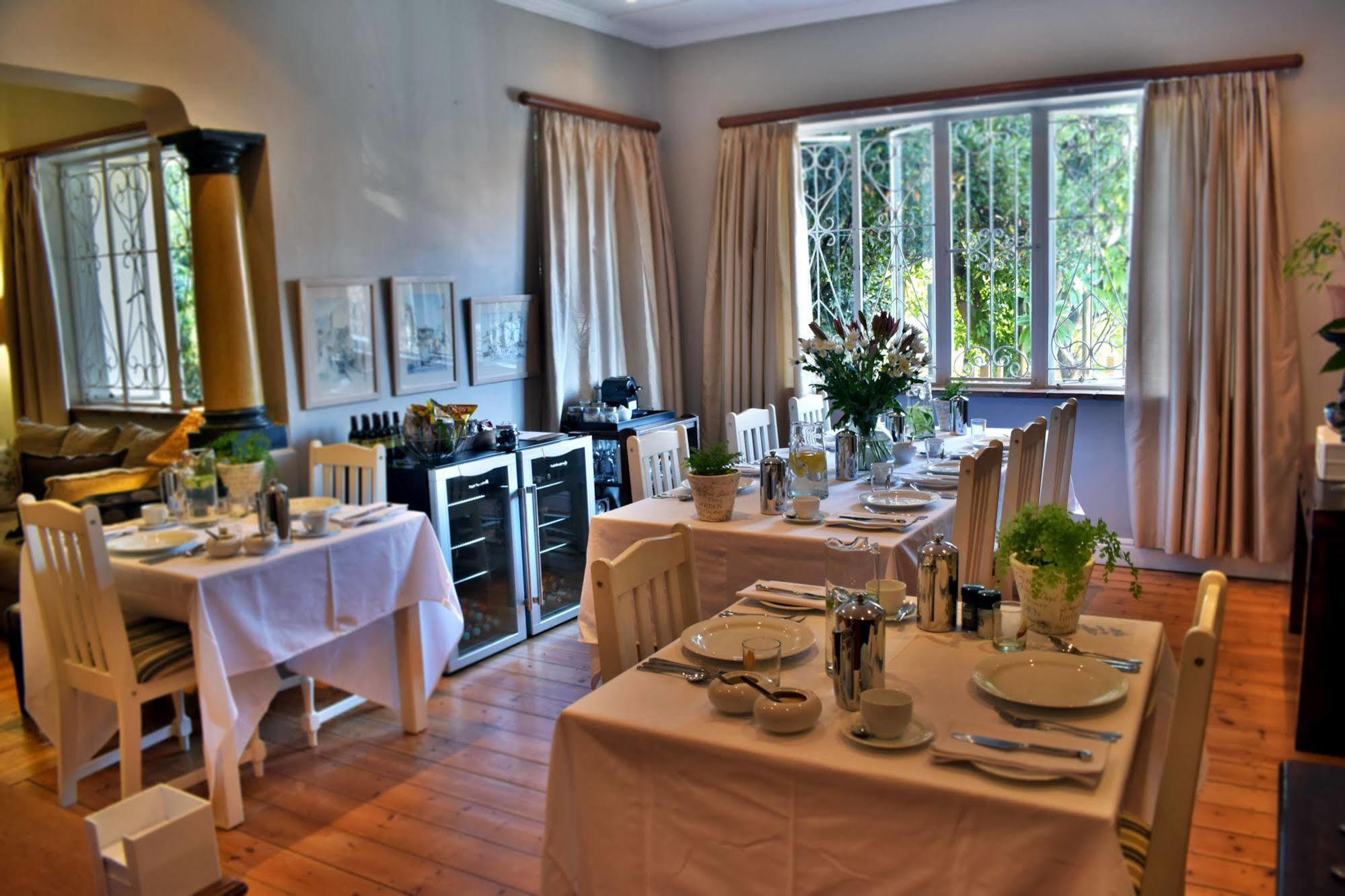 The Lions Guest House Cape Town Ngoại thất bức ảnh