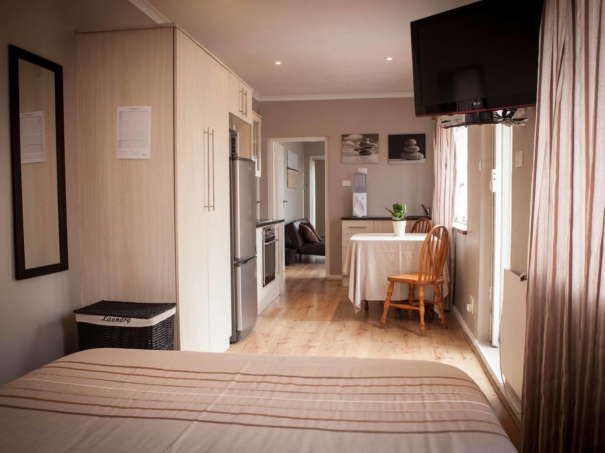 The Lions Guest House Cape Town Ngoại thất bức ảnh